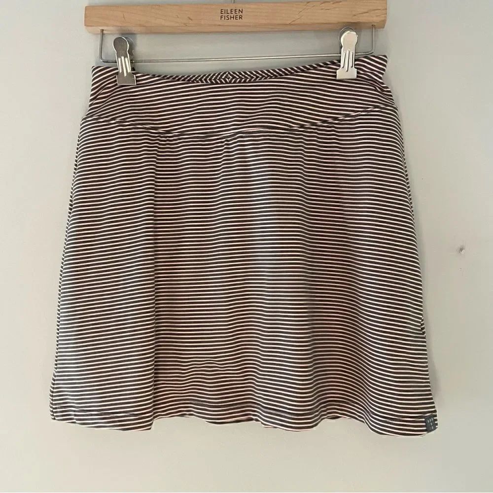 Title Nine Athletic Golf Skort Pink / Gray Striped size small